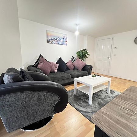 High End Luxury 2 Bed Apartment 伯明翰 外观 照片