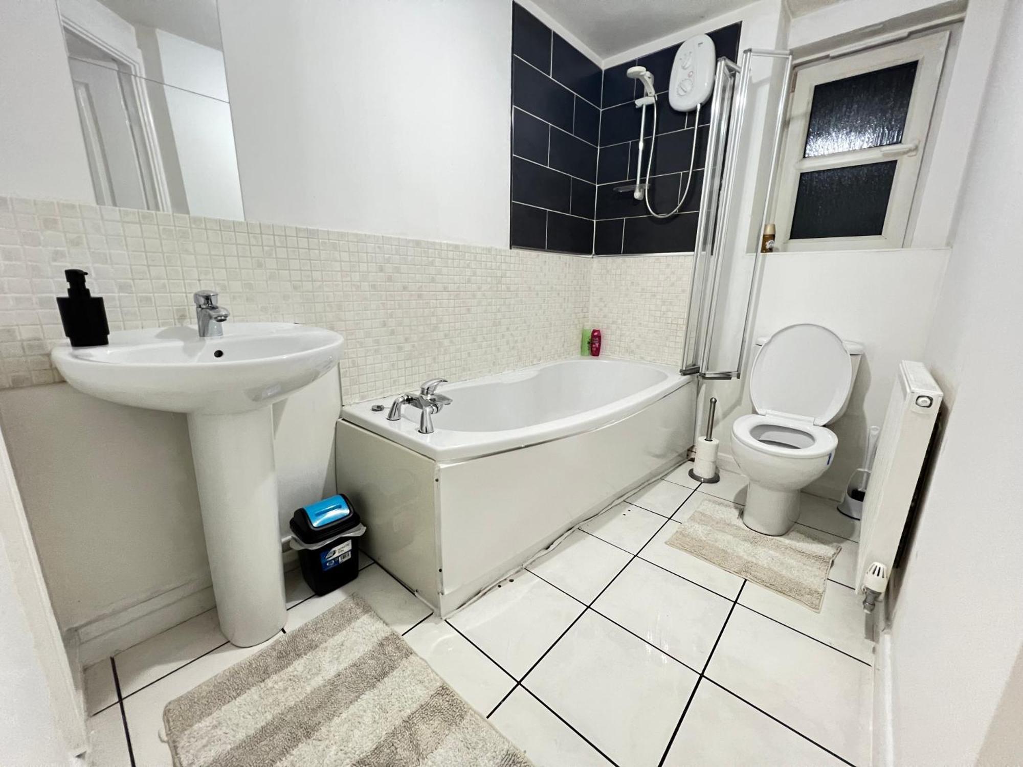 High End Luxury 2 Bed Apartment 伯明翰 外观 照片